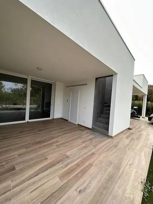 Villa Garbisa Al Lido Di Venezia 0*,